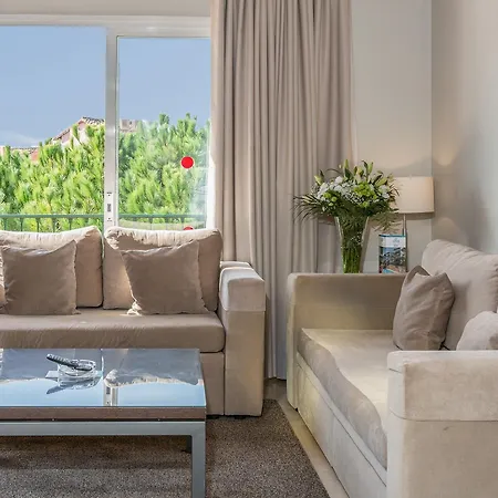 Lägenhetshotell Ona Alanda Club 4*